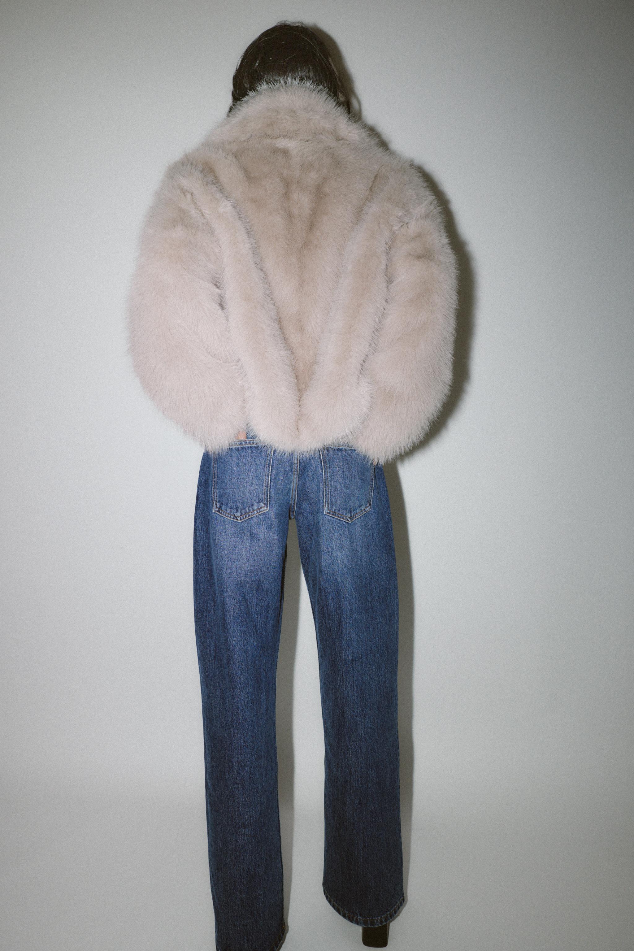 SHORT FAUX FUR TOGGLE COAT